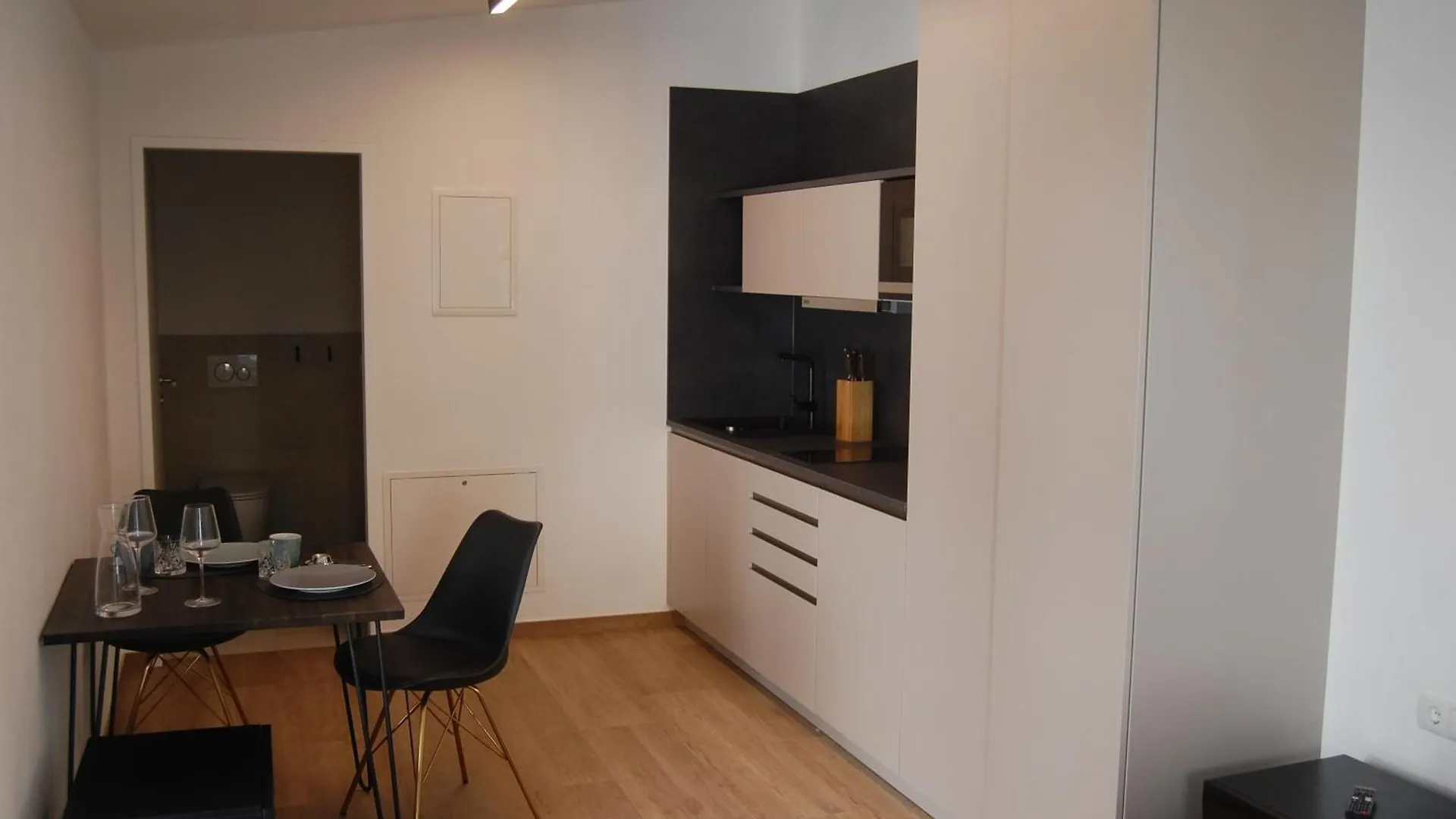 Aparthotel Myquartier Luxury Hideaways Innsbruck 0*,  Austria